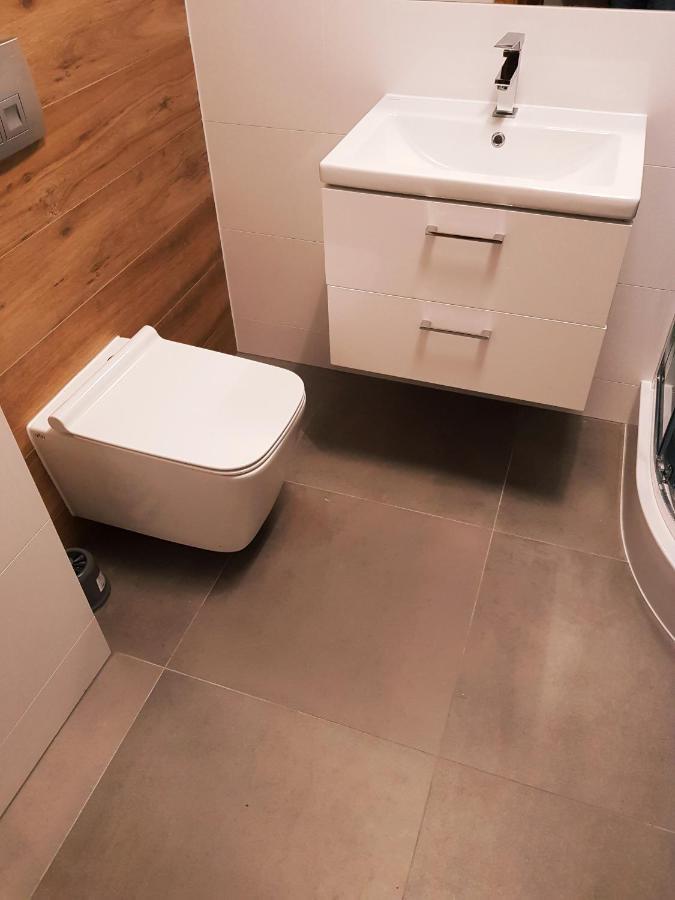 Jurajska Plaza - Nowoczesny Apartament Z Osobna Sypialnia, Parking Gratis - Κίελτσε Εξωτερικό φωτογραφία